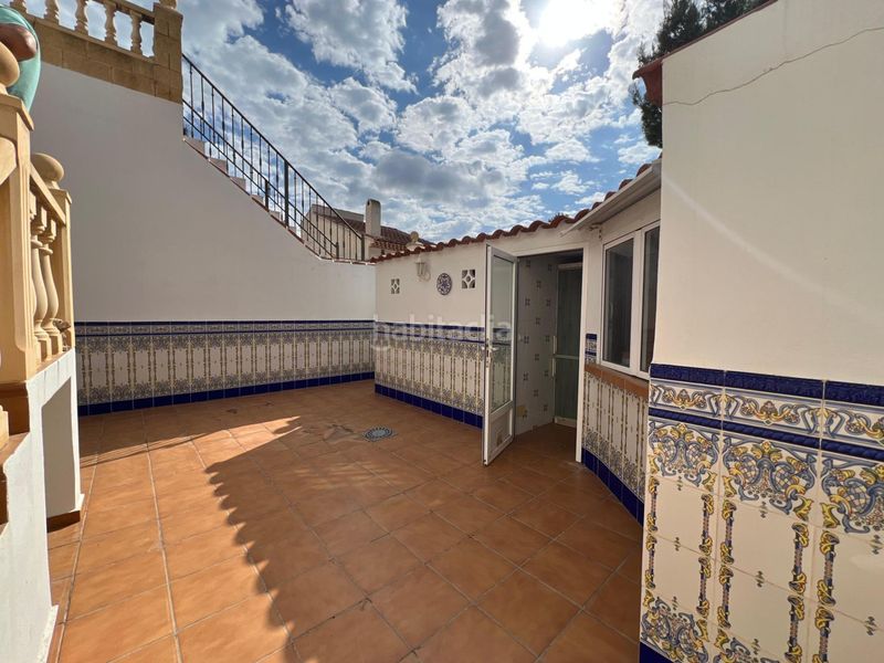 Foto f2f5eca2-db87-48f5-8c1b-6267ec7b16c5. Casa adossada amb piscina a Varadero Nucia (la)