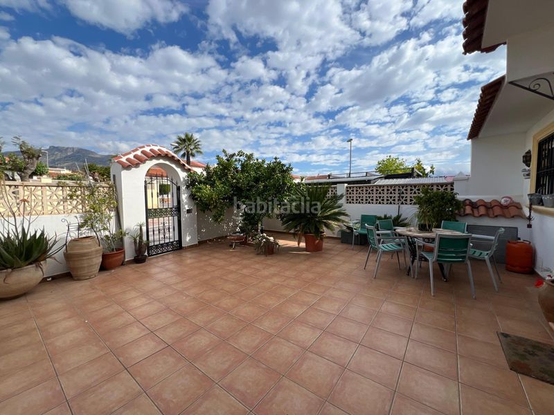 Foto f4bbe4dd-5d51-4028-98cc-a0f887e5767d. Casa adossada amb piscina a Varadero Nucia (la)