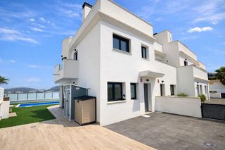 Casa adossada a Balcón de Finestrat-Terra Marina