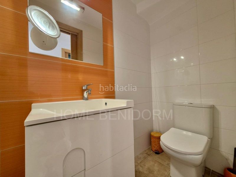 Foto fcacbae2-f234-41a8-94fd-643bf1fc0b44. Casa adossada amb aparcament piscina a balcón de Finestrat-terra marina Finestrat