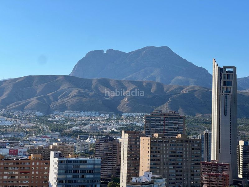 Foto ba153d06-53a4-4210-b1b1-e4cfd29ebdca. Apartament amb aparcament piscina a Playa Poniente Benidorm