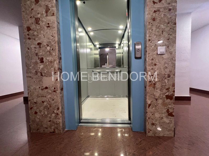 Foto 186ee99a-700d-4d42-9110-8721346d2c5f. Pis a Colonia Madrid Benidorm