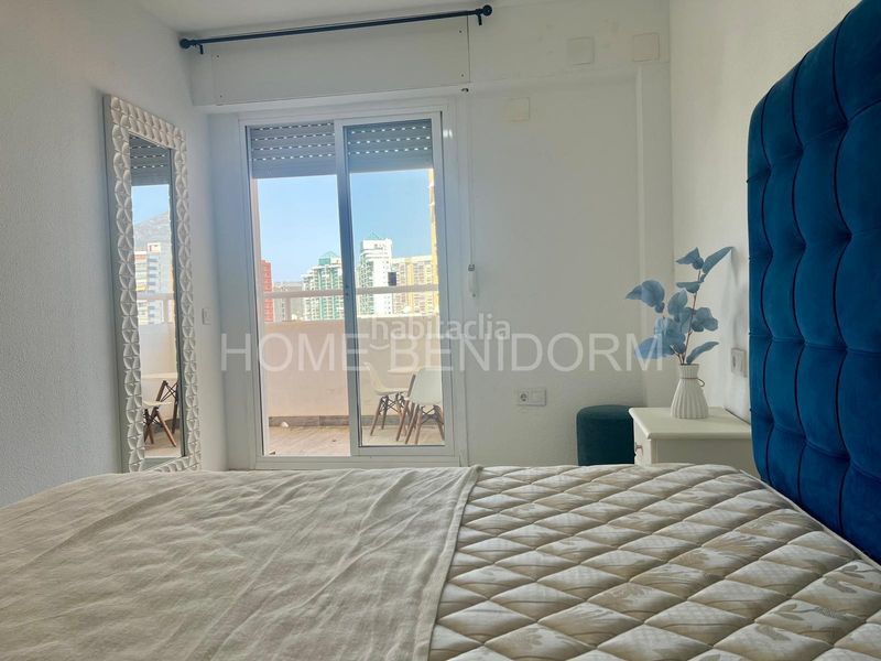 Foto 44f16bd3-53b2-4786-b80a-cc5190254708. Apartament amb aparcament piscina a Playa Poniente Benidorm