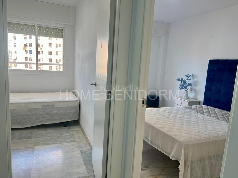 Foto 5a9cdf7d-de09-4b44-bdff-bc66ab827b5b. Apartament amb aparcament piscina a Playa Poniente Benidorm