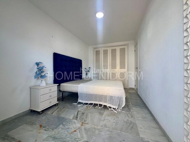 Foto 5d5d62e0-e4da-43ac-91d8-f3e92a2d7e96. Apartament amb aparcament piscina a Playa Poniente Benidorm