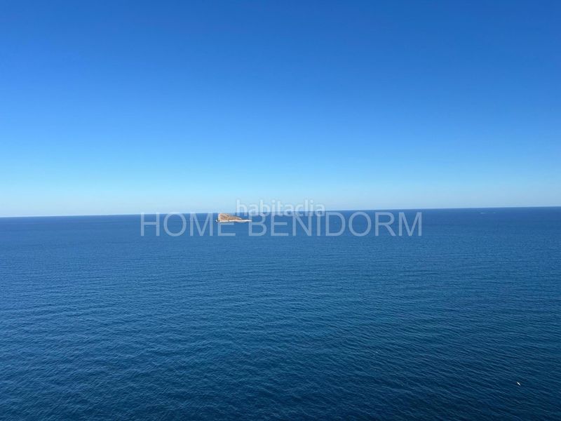 Foto 75e9ace5-b593-4884-a69c-52f1fa9bee25. Apartament amb aparcament piscina a Playa Poniente Benidorm