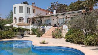 Xalet a Escandinavia-Cautivador. Chalet unifamiliar en venta en lalfàs del pi