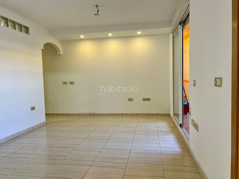 Foto 86612bad-7627-4a7d-9bc5-61a3f25f9b6a. Pis a Colonia Madrid Benidorm