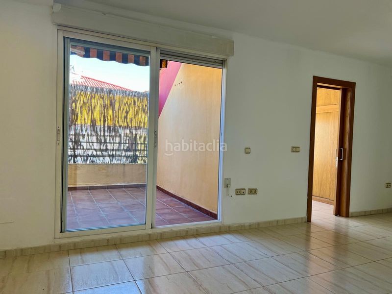 Foto 8add774d-2d5a-4339-9448-587e5a3b315d. Pis a Colonia Madrid Benidorm