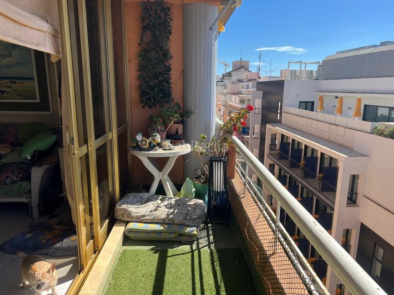 Foto 7d1c66a1-3190-4263-8ec7-e9111f17939e. Àtic amb calefacció a Centro Urbano Benidorm