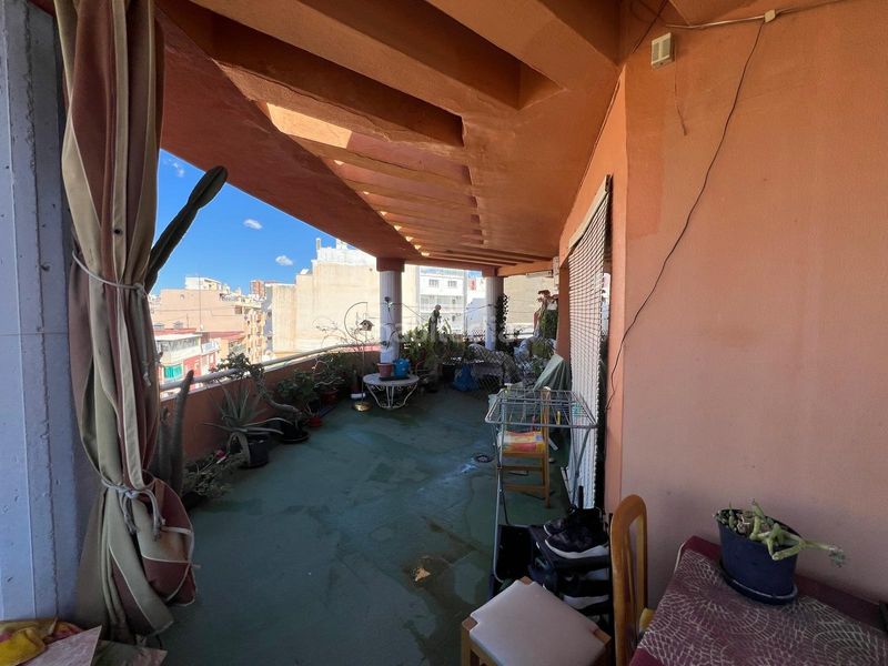 Foto c67afefa-a31c-4bd5-9fdb-c463f954d67f. Àtic amb calefacció a Centro Urbano Benidorm