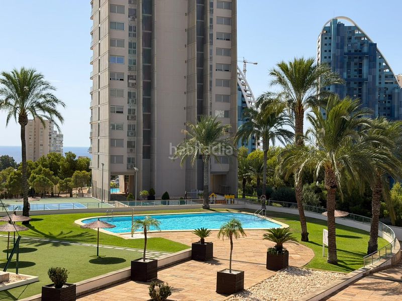 Foto 1a44a008-c8ae-4fc7-8a8f-21d1424ef7a9. Pis amb aparcament piscina a Via Parque Benidorm