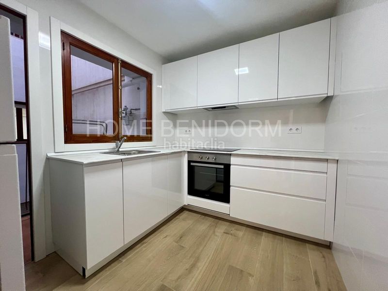 Foto 4942ef83-06f1-4e3f-83ff-476d15c5d05e. Rent flat in Centro Urbano Benidorm