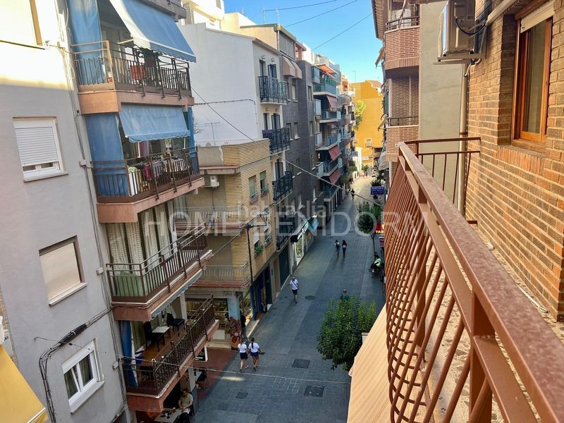 Foto ea5b4e29-86d3-461e-95ab-3b8dbd40aee9. Rent flat in Centro Urbano Benidorm