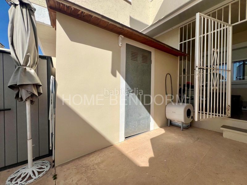 Foto f1ea91b4-54c2-4444-ba52-e5393822e81b. Chalet  de 3 habitaciones con vistas al mar y montaña en balcón terra marina en Finestrat