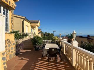 Chalet en Coloma. Chalet independiente en la nucia