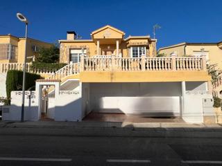 Xalet a Coloma. Chalet independiente en la nucia