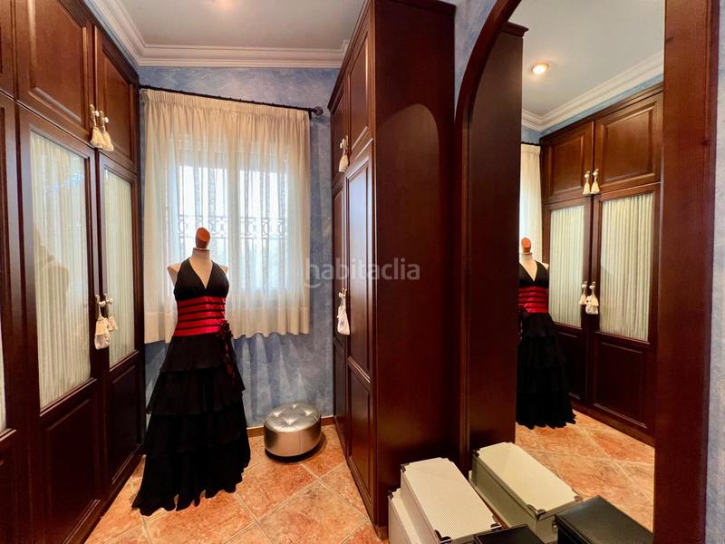 Foto 33ea3d7c-30ee-4037-bc35-bf46dd664799. Casale con piscina in Sax