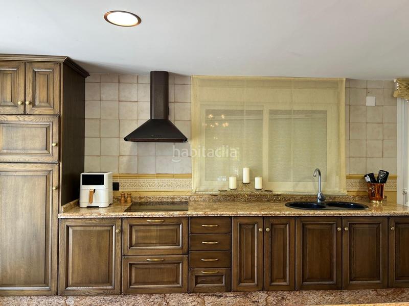 Foto ce80f5b4-5bdc-4e45-b99f-17e01e595873. Casale con piscina in Sax