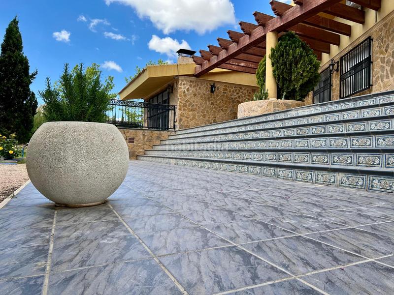 Foto fe799fd5-59e3-40ea-83ba-19f0481cfd9e. Casale con piscina in Sax