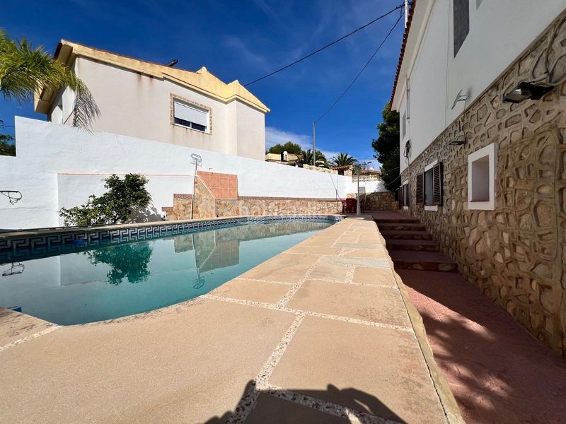 Foto a36178b9-7a49-46f8-9d6b-5077772e0264. Xalet amb aparcament piscina a Coloma Nucia (la)