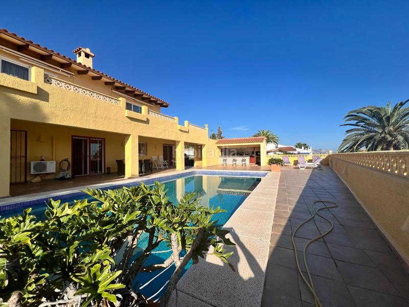 Foto 2784dbaa-f7da-4982-883f-711f53260f6f. Xalet amb aparcament piscina a Escandinavia-Cautivador Alfàs del Pi (l´)