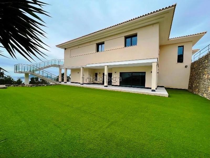 Foto 90e2eeda-3a41-4b09-b340-57bdf319fb86. Chalet avec chauffage parking piscine dans Altea la vella Altea