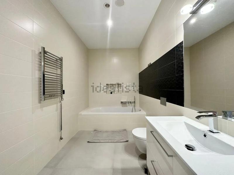 Foto d7c53cf3-ca1b-4bea-9574-2bfdbc627e92. Chalet avec chauffage parking piscine dans Altea la vella Altea