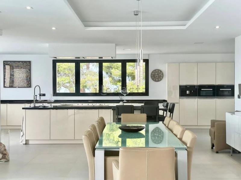 Foto f0728554-962d-411c-924b-10580b1e94ae. Chalet avec chauffage parking piscine dans Altea la vella Altea