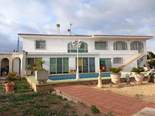 Chalet à Pueblo-Ubanizaciones. Chalet independiente en alfaz