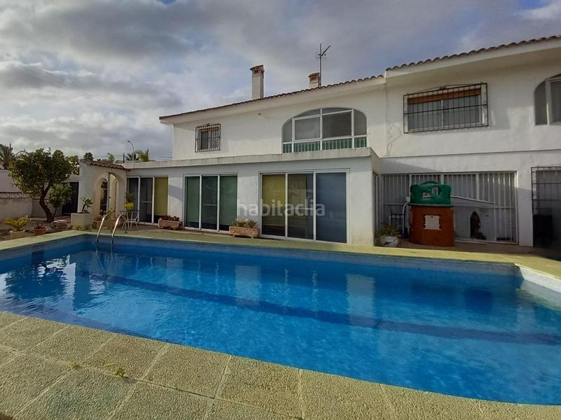 Foto 70770a4f-78c1-4a10-9be2-71a00c991160. Chalet with parking pool in Pueblo-Ubanizaciones Alfàs del Pi (l´)