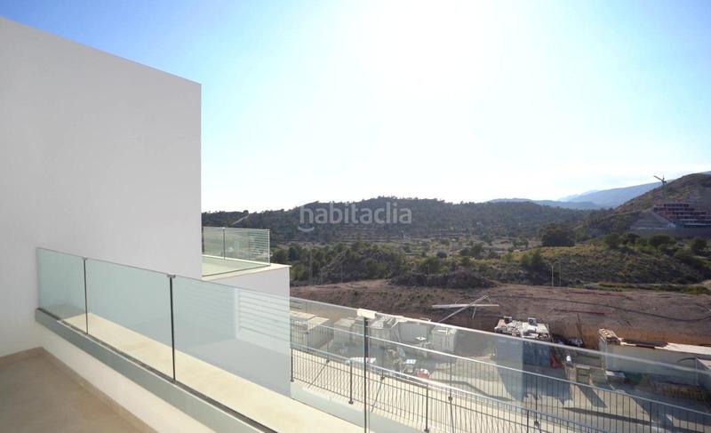 Foto 783e1ea3-4b7a-494b-9545-22882653f7e3. Attico con parcheggio piscina in balcón de Finestrat-terra marina Finestrat