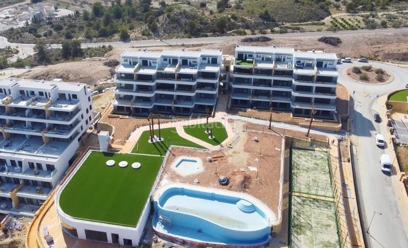 Foto be2d2c0e-ed65-43dd-8958-6038758b80a1. Attico con parcheggio piscina in balcón de Finestrat-terra marina Finestrat