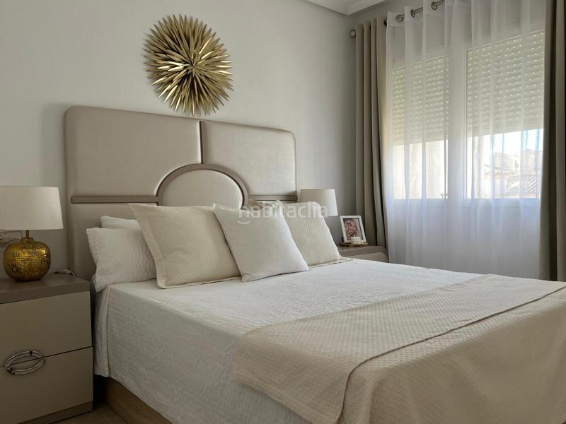 Foto aba35505-77e7-4054-8543-6c05c5f7722b. Casa adossada amb piscina a Pueblo Acantilado-Lanuza Campello (el)