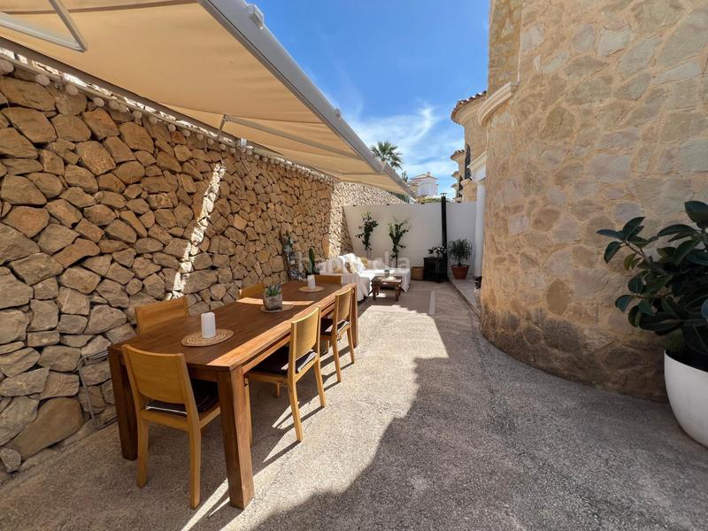 Foto ccb1e3fd-e5b7-4685-87aa-f481326002ed. Casa adossada amb piscina a Pueblo Acantilado-Lanuza Campello (el)