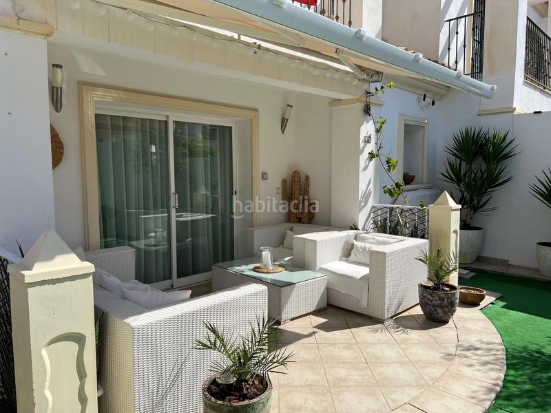 Foto e7eaa7e0-e15f-483d-bd88-339594d82169. Casa adossada amb piscina a Pueblo Acantilado-Lanuza Campello (el)