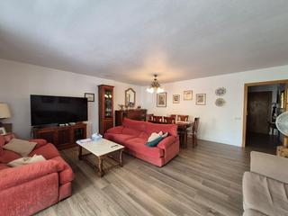 Etagenwohnung in La Nucia Pueblo. Piso en la nucia de 3 habitaciones, garaje y terraza privada.