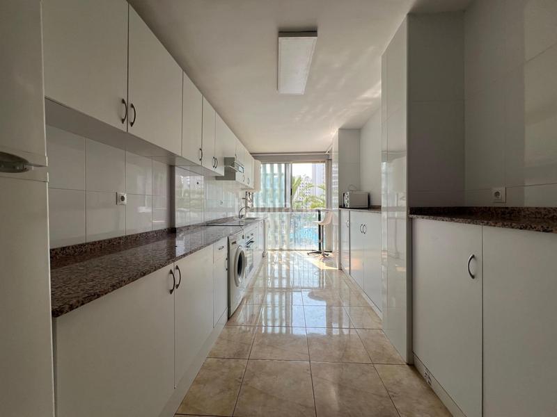 Foto 79a19cdc-8463-42e5-9e8a-240f6fd79627. Etagenwohnung mit parking pool in Rincón Bajo Benidorm