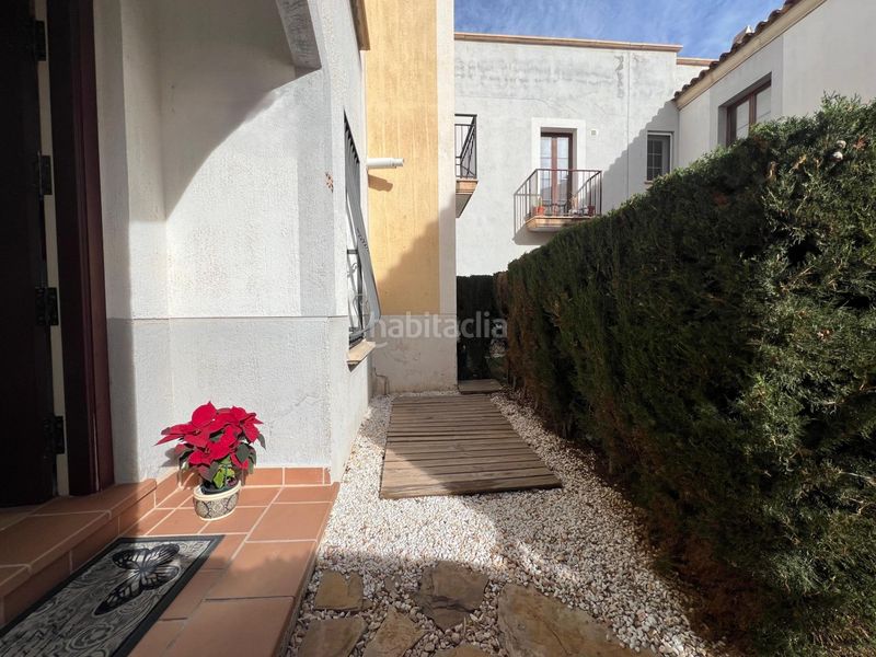 Foto be7c2f1c-22db-4280-ad9d-ab0a22786979. Casa adossada amb piscina a Golf Bahía Finestrat