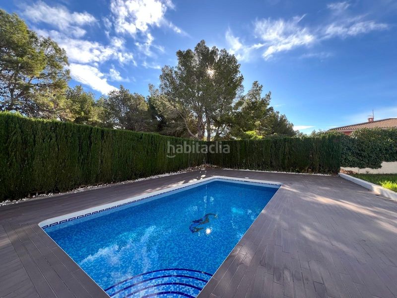 Foto ebf10b26-f957-41f7-9a61-5eb737f4344c. Xalet amb aparcament piscina a Coloma Nucia (la)