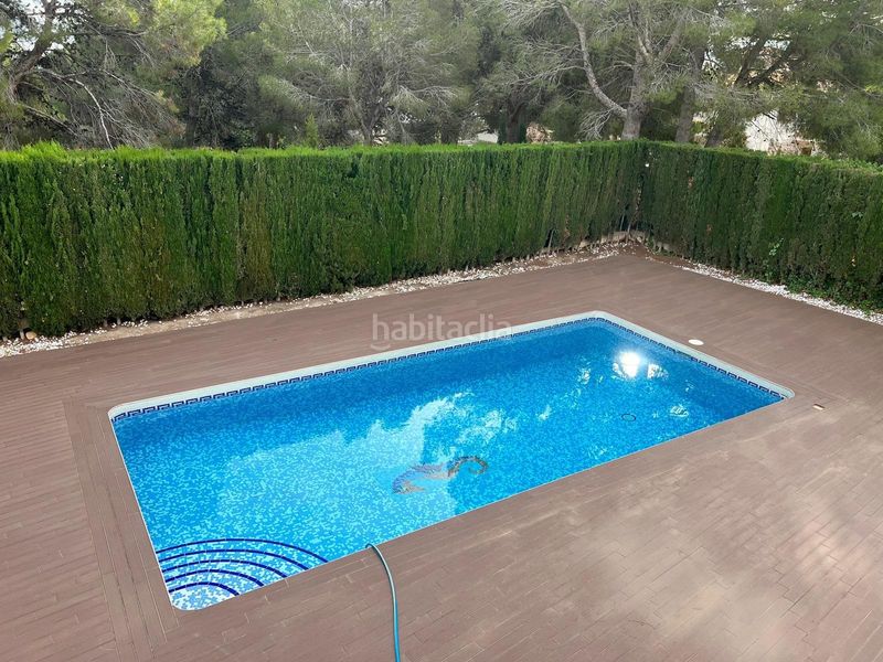 Foto f32f3fc2-31fd-46c3-a0f3-30f505095fc0. Xalet amb aparcament piscina a Coloma Nucia (la)