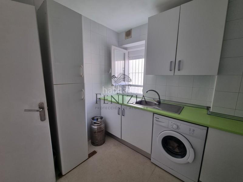 Foto 82f201e1-243b-42ad-8097-c92752a6aa81. Lloguer apartament a La Caleta - La Viña Cádiz