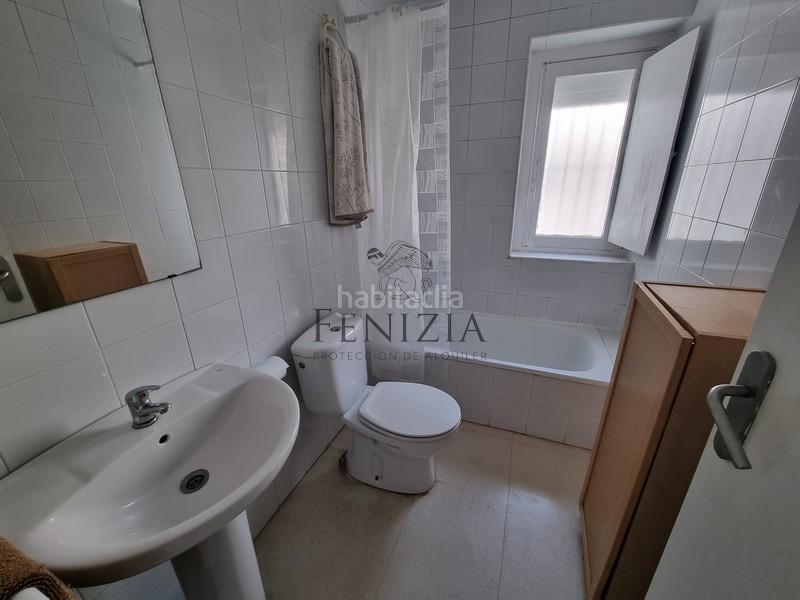 Foto 6ae97c9a-c5c1-438c-9f1a-98b9a7f5de03. Rent apartment in La Caleta - La Viña Cádiz