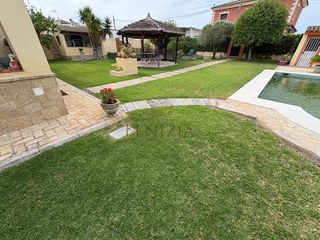 Chalet à Cuatro Pinos - El Carmen