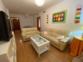 Rent Flat  Calle stmo cristo de la defension. Casa en urbanización privada