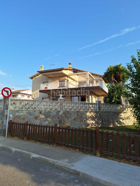 Foto d3bb7afd-e31b-4cee-aec0-97a0e5d58a9d. Xalet amb xemeneia calefacció aparcament a Marítima Nord Torredembarra
