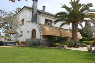 Chalet in Els Munts. Fantastico chalet individual  cerca de la playa y del puerto dep