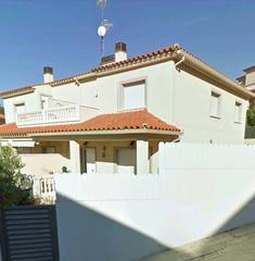 Casa adosada en Roda de Barà. Casa en roda de bara en centrica urbanización