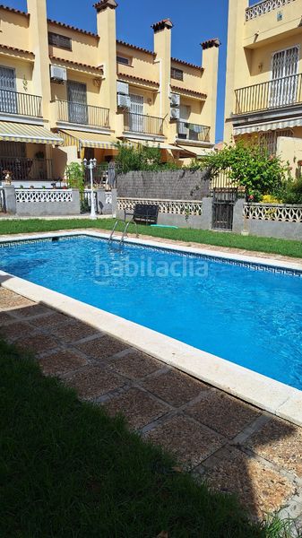 Foto 9d7cd72b-b783-4a28-b0be-135bd0bf3aa2. Casa aparellada amb xemeneia calefacció aparcament piscina a Torredembarra