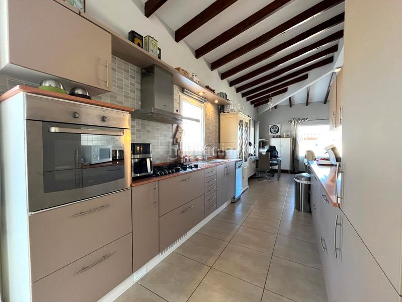 Foto 3457d1c5-5d6d-46c5-b2ed-c0bb8ccf6c79. Xalet amb xemeneia aparcament piscina a L´Albir Alfàs del Pi (l´)